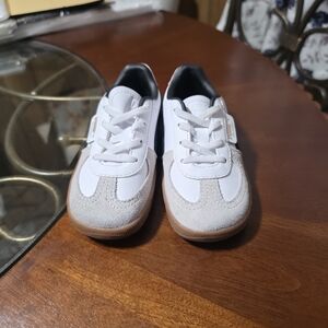 PUMA Kids' Casual Sneakers in Gum